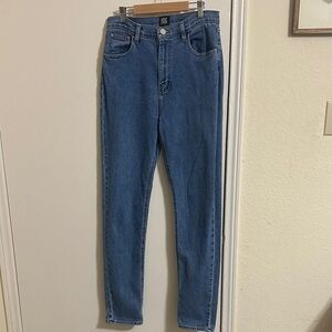 EUC Urban Outfitters BDG Girlfriend High Rise Jeans size 30